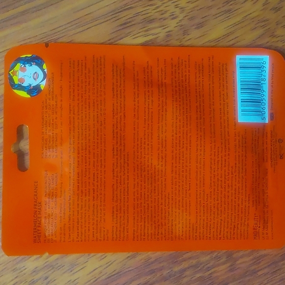 💟Wonder Woman face mask - Picture 3 of 5